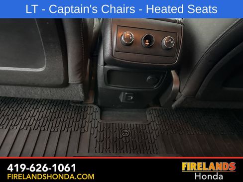 Used 2017 Chevrolet Traverse LT w/ Style and Technology Package FWD image 26