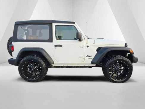 Used 2021 Jeep Wrangler Sport AWD/4WD image 3