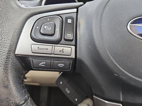 Used 2017 Subaru Outback 2.5i Limited image 25