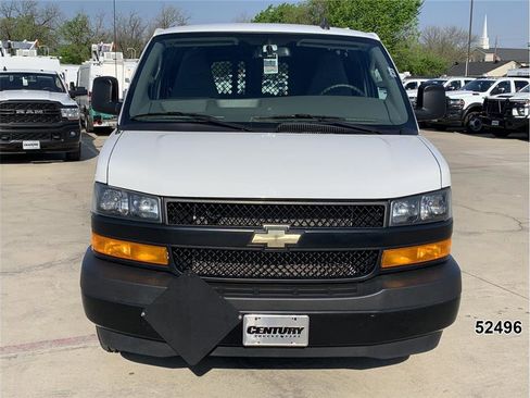 Used 2023 Chevrolet Express 2500 Extended image 14