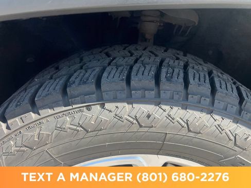 Used 2014 Jeep Grand Cherokee Laredo w/ 18" Wheel & 8.4" Radio Group AWD/4WD image 23
