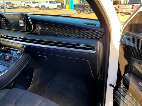 Used 2025 Hyundai Palisade Calligraphy image 16