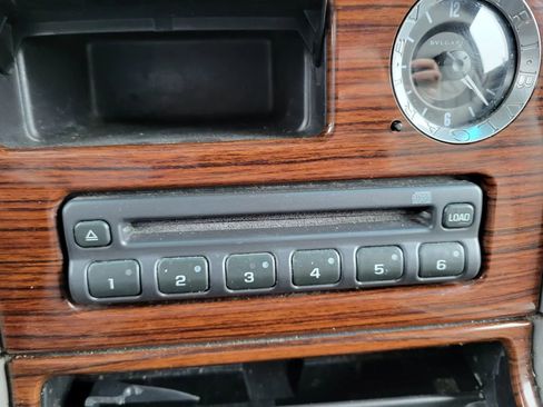 Used 2003 Cadillac Escalade AWD image 32