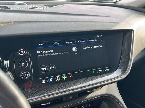 Used 2023 Buick Envision Essence image 16