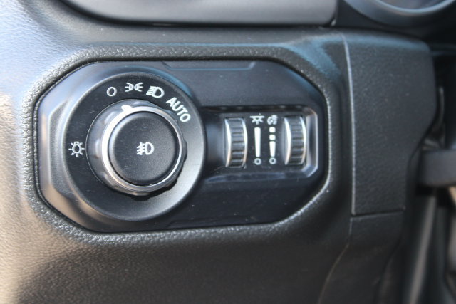 Used 2022 Jeep Wrangler Unlimited Sport AWD/4WD image 15
