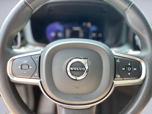 Used 2024 Volvo XC60 B5 Core AWD/4WD image 29