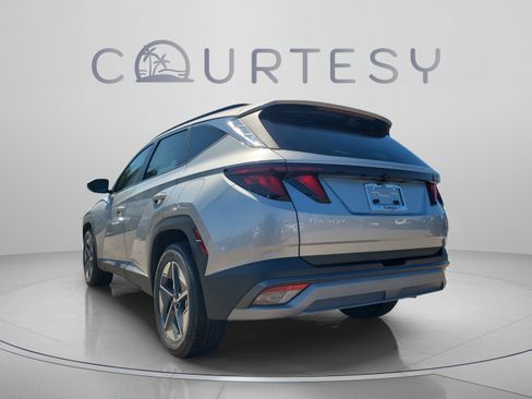 New 2026 Hyundai Tucson SEL FWD image 3