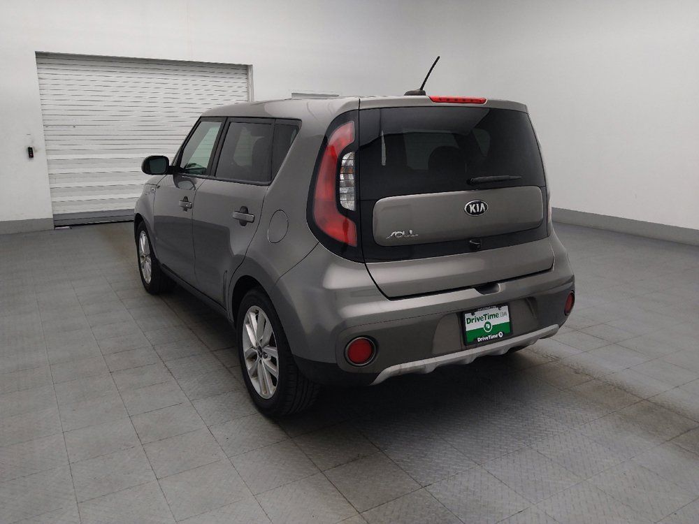 Used 2018 Kia Soul + FWD image 5