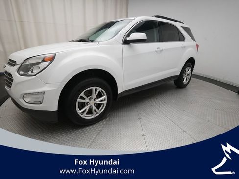 Used 2017 Chevrolet Equinox LT w/ Convenience Package FWD image 1