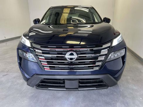 Used 2024 Nissan Rogue SV AWD/4WD image 8