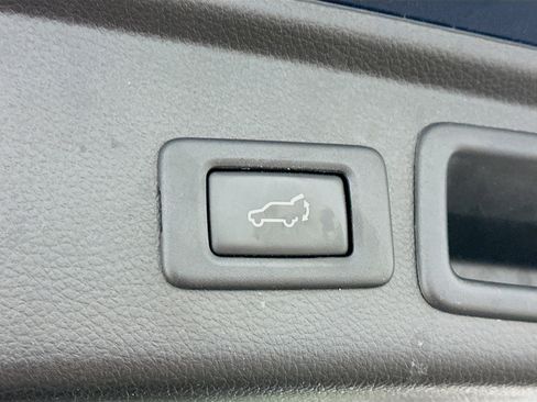 Used 2014 Subaru Forester 2.5i Touring image 32