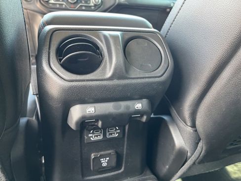 Used 2023 Jeep Gladiator Mojave w/ Cold Weather Group image 17