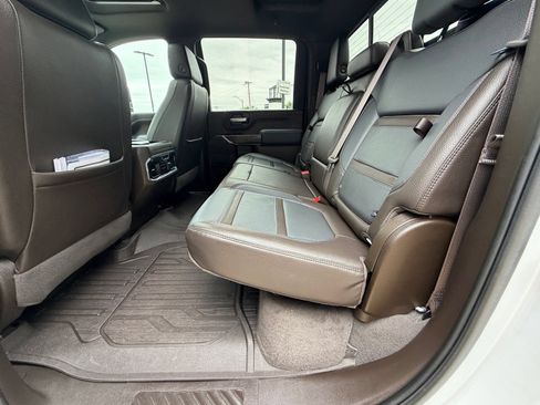 Used 2023 GMC Sierra 2500 Denali w/ Denali Ultimate Package AWD/4WD image 5