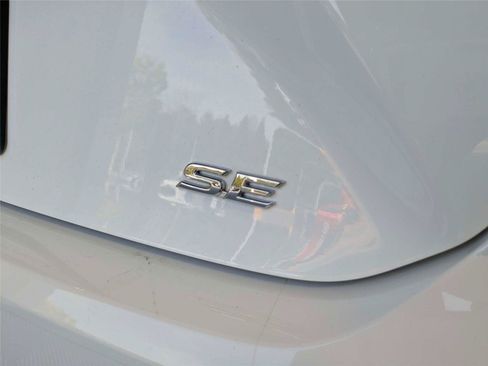Certified 2025 Toyota Camry SE FWD image 7