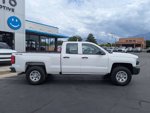 Used 2018 Chevrolet Silverado 1500 W/T w/ Trailering Package AWD/4WD image 2
