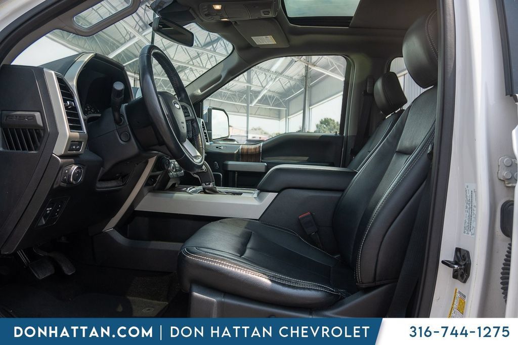 Used 2018 Ford F150 Lariat w/ Equipment Group 502A Luxury AWD/4WD image 3