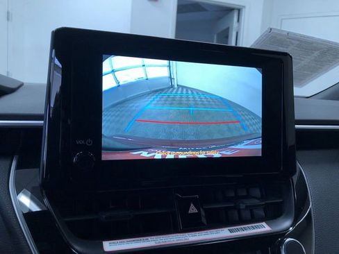 Certified 2024 Toyota Corolla SE image 27