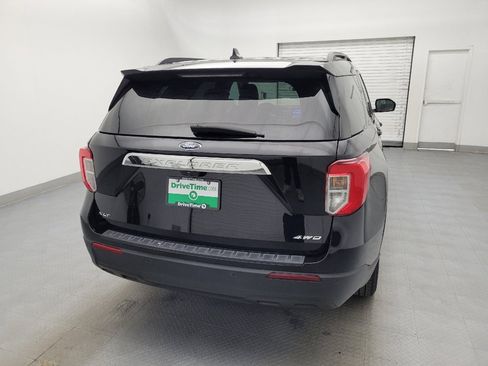 Used 2023 Ford Explorer XLT image 7