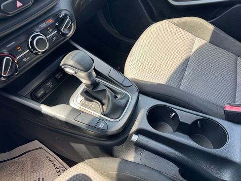Used 2024 Kia Soul LX w/ Option Group 015 FWD image 18
