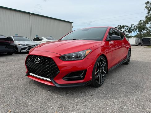 Used 2022 Hyundai Veloster N image 9