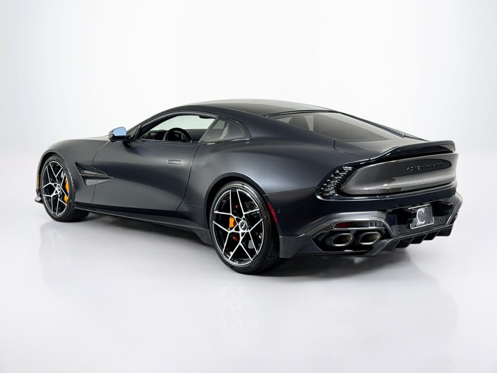 Used 2025 Aston Martin Vanquish RWD image 3