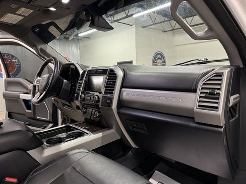 Used 2017 Ford F350 Lariat w/ Lariat Ultimate Package AWD/4WD image 37