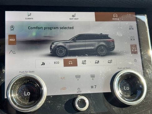 Used 2021 Land Rover Range Rover Velar R-Dynamic S AWD/4WD image 11