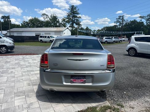 Used 2011 Chrysler 300 Limited w/ Sound Group RWD image 6