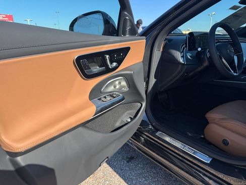 New 2026 Mercedes-Benz E 350 4MATIC Sedan image 16