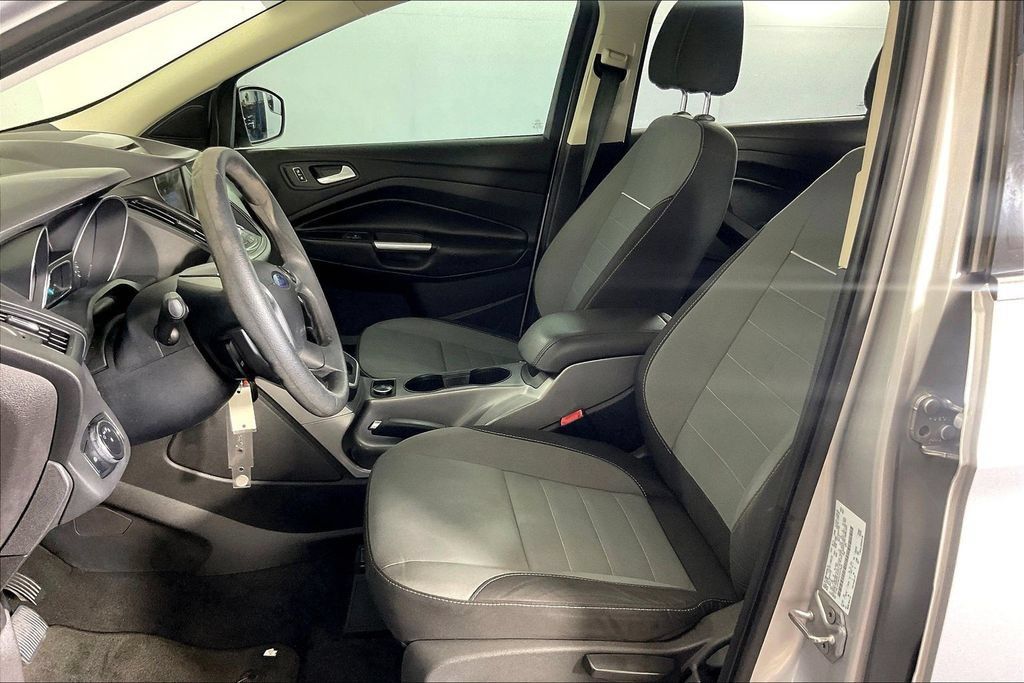 Used 2013 Ford Escape SE FWD image 27
