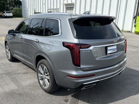 Used 2022 Cadillac XT6 Premium Luxury w/ Platinum Package AWD/4WD image 8