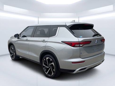 Used 2024 Mitsubishi Outlander SE FWD image 5