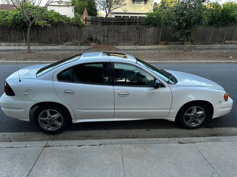 Used 2004 Pontiac Grand Am SE FWD image 6