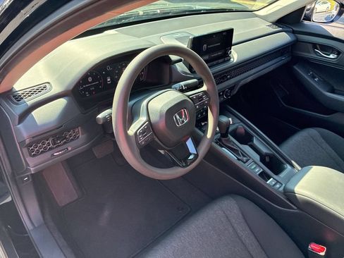 Used 2025 Honda Accord LX image 15