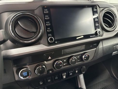 Used 2023 Toyota Tacoma TRD Off-Road w/ Technology Package AWD/4WD image 22