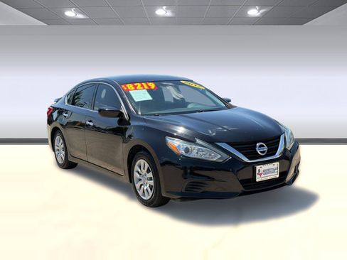 Used 2017 Nissan Altima 2.5 S w/ Power Driver Seat Package FWD image 7