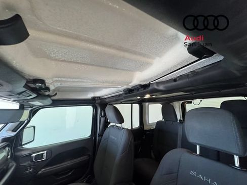 Used 2019 Jeep Wrangler Unlimited Sahara AWD/4WD image 12