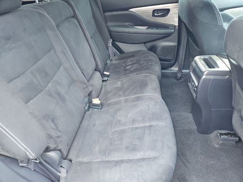 Used 2017 Nissan Murano S image 19