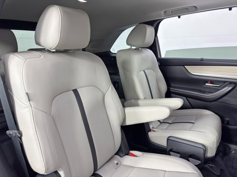 Used 2024 MAZDA CX-90 3.3 Turbo w/ Preferred Plus image 36