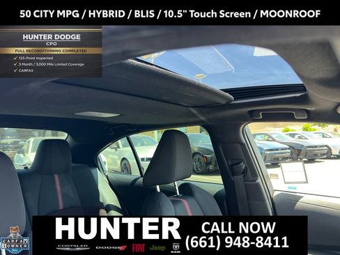 Used 2025 Toyota Corolla SE w/ SE Premium Package FWD image 19