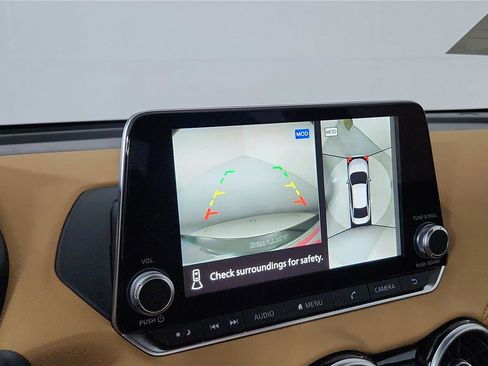 Certified 2025 Nissan Sentra SV w/ SV Premium Package image 34