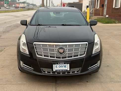 Used 2014 Cadillac XTS Platinum FWD image 2