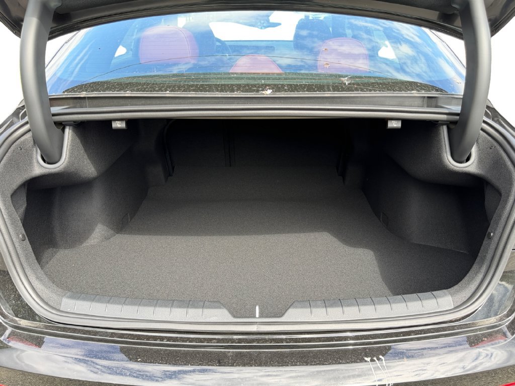 New 2026 Kia K5 GT-Line w/ GT-Line Premium Package FWD image 8