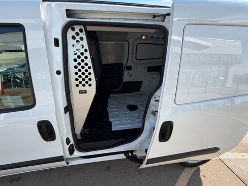 Used 2022 RAM ProMaster City Tradesman image 16