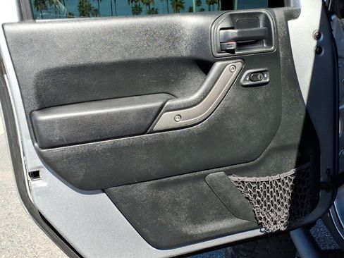 Used 2018 Jeep Wrangler Unlimited Sport S image 18