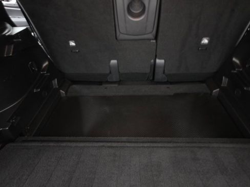 Used 2019 Nissan Rogue SV image 8