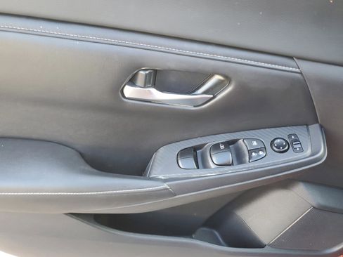 Used 2020 Nissan Sentra SV image 15