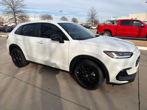 New 2026 Honda HR-V Sport image 7
