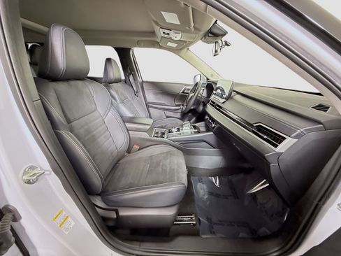 Used 2024 Mitsubishi Outlander SEL image 29