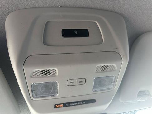 Used 2025 Ford Transit 250 Low Roof w/ Exterior Upgrade Package RWD image 18